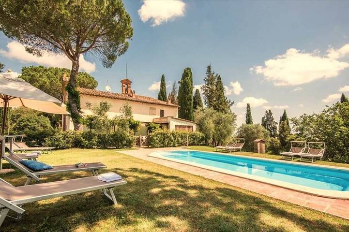 Villa pour 14 personnes, avec jardin, animaux acceptés à Monteroni d'Arbia