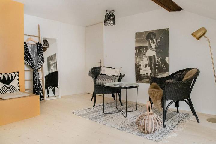 B&B für 2 Personen, mit Balkon und Terrasse sowie Ausblick im Aargau