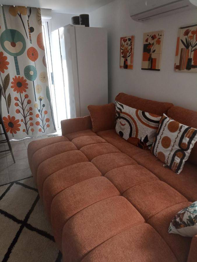Appartement entier, Superior Studio in Saint-Maurice-de-Beynost, Ain