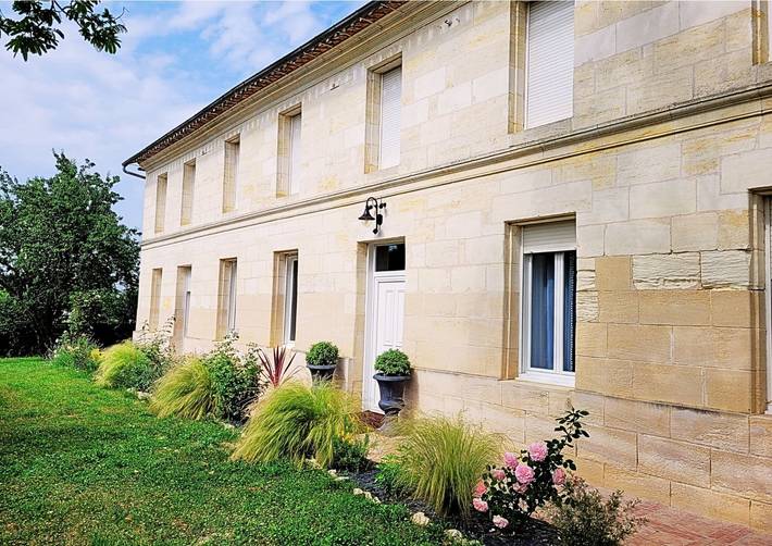 Chambre d’hôte pour 2 personnes, avec piscine ainsi que jacuzzi et jardin en Gironde - 3