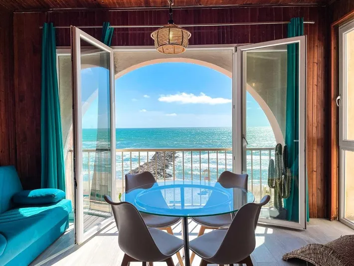 Ferienwohnung für 4 Personen, mit Ausblick und Balkon sowie Pool - 1