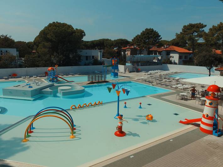 Location de vacances pour 6 personnes, avec jardin et piscine à Lido di Spina - 2