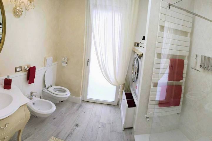 Entire apartment, Giulietta and Romeo Apartment: Entire Apartment in the Historic Center of Villafranca, Vr in Villafranca di Verona, Verona Province