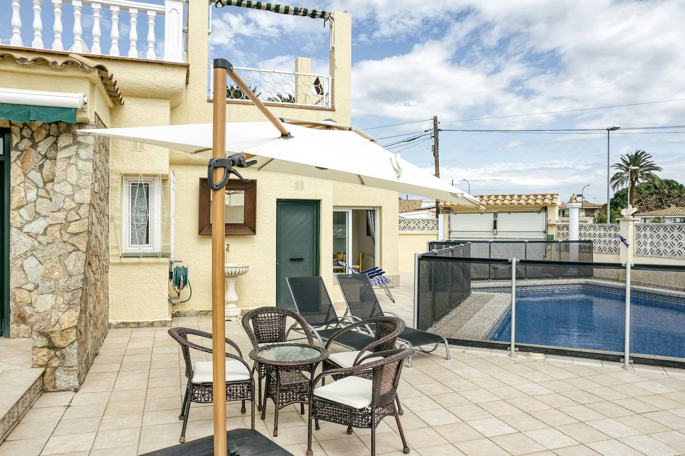 Villa "Empuries A2" avec piscine privée et Wi-Fi in Empuriabrava, Haut-Ampurdan