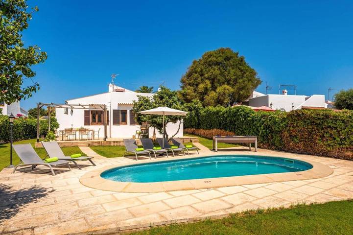 Villa für 6 Personen, mit Pool - 1