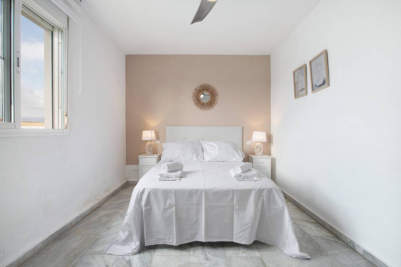 Appartamento intero, Appartamento 'Atico Dúplex En Málaga' con vista sulle montagne, terrazza privata e Wi-Fi in Carretera de Cádiz, Malaga