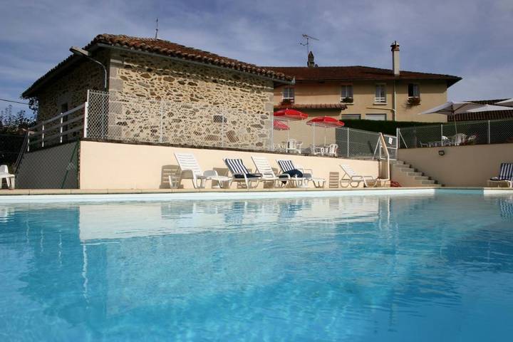 Location de vacances pour 4 personnes, avec vue ainsi que jardin et piscine dans Sousceyrac-en-Quercy - 4
