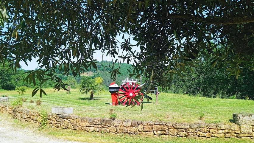 Gîte pour 4 personnes, avec jardin et vue à Puy-l'Évêque - 4