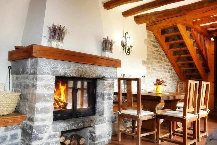 Location de vacances pour 4 personnes, avec terrasse, animaux acceptés à Aínsa - 4