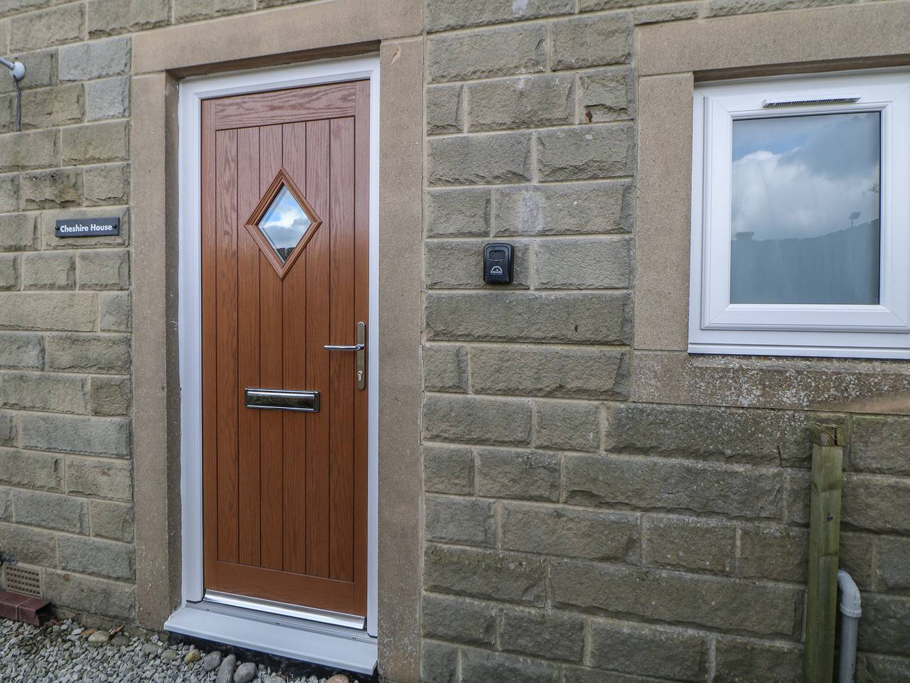 Cheshire House in Castleton, Derbyshire