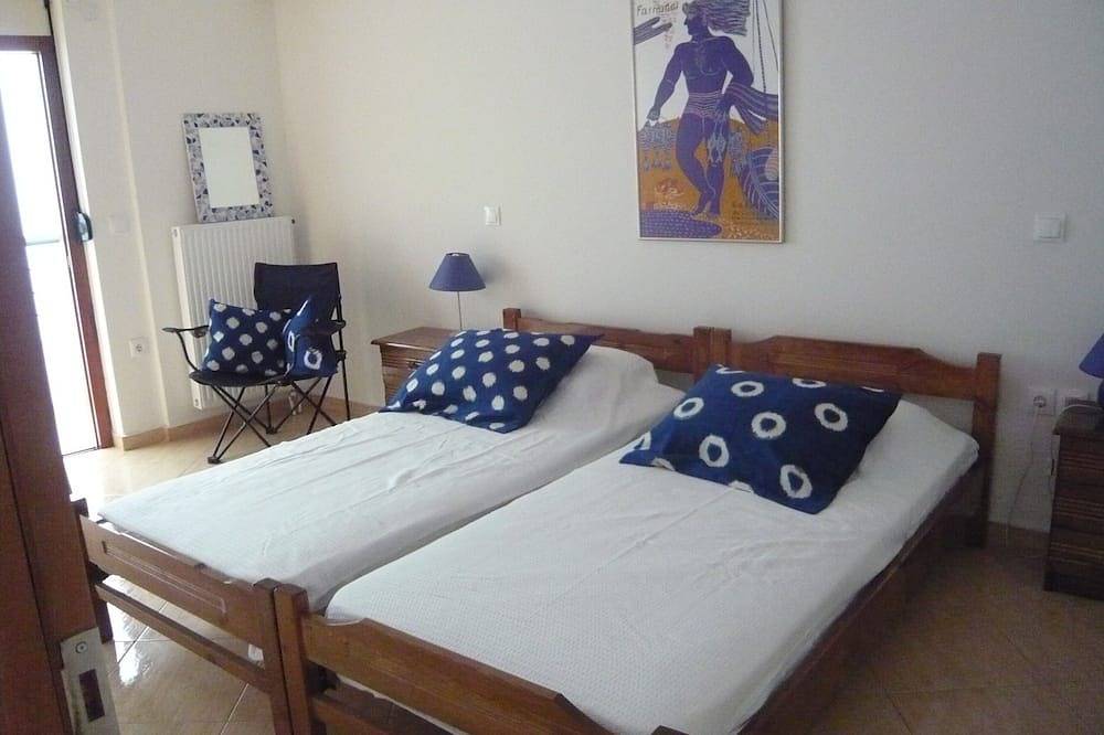 Ganze Wohnung, 3-Zimmer-Wohnung mit großer Terrasse mit Meerblick in Sitia, Lasithi