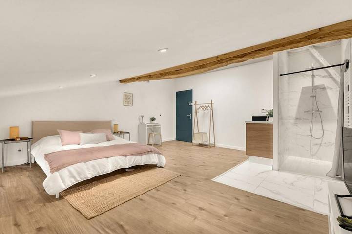 Location de vacances pour 10 personnes, avec Balcon ainsi que Terrasse et Piscine à Gagnac-sur-Garonne