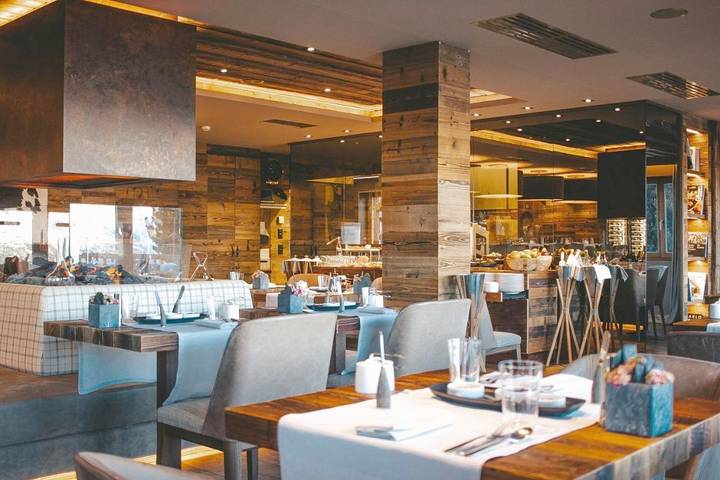 Hôtel pour 6 personnes, avec jacuzzi ainsi que jardin et sauna, animaux acceptés dans Chandolin - 4