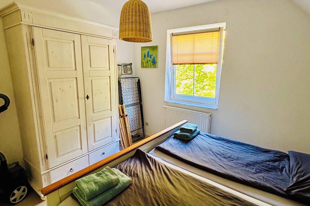 Ganze Wohnung, Schöne Ferienwohnung mit Ostseeblick und Balkon für 6 Personen in Barendorf, Dassow