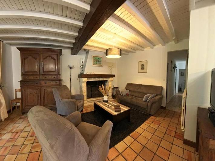Location de vacances pour 4 personnes, avec jardin ainsi que piscine et terrasse à Vanxains - 2