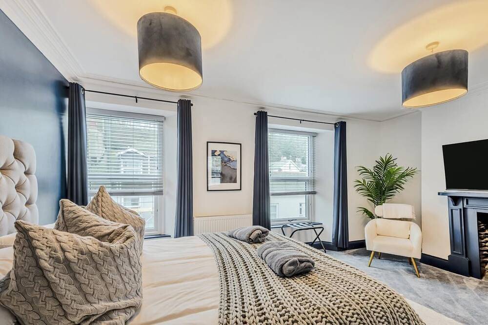4 Bed in Brixham (oc-h33642) in Brixham, Torbay