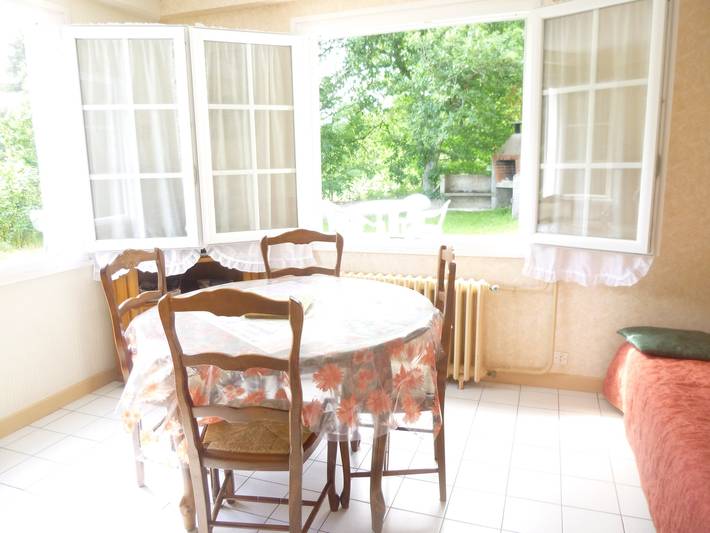 Gîte pour 4 personnes, avec terrasse et jardin dans le Puy-de-Dôme - 4