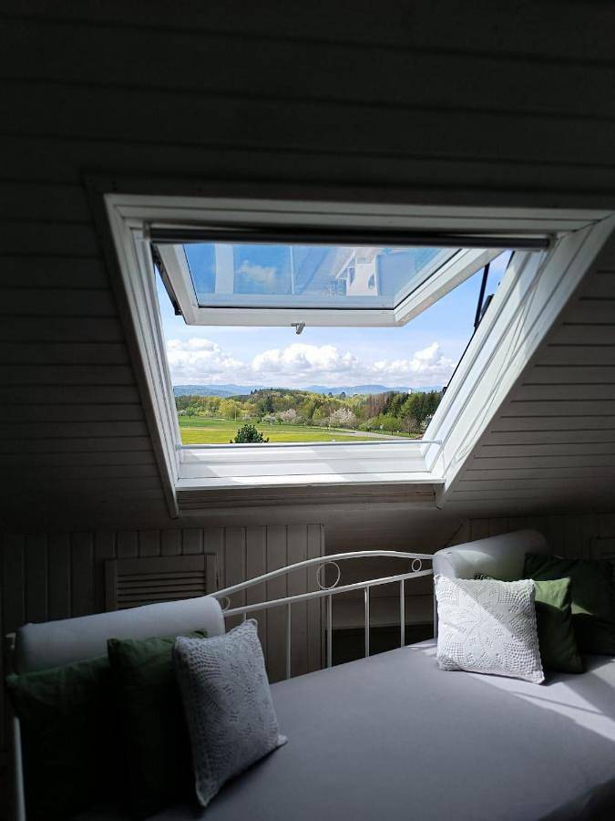 Ganze Wohnung, 65 qm Ferienwohnung im Grünen in Albbruck, Südschwarzwald