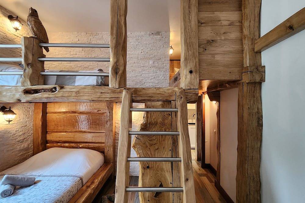 Ganze Wohnung, Unique Rustic Apartment in Puttelange-aux-Lacs, Saargemünd