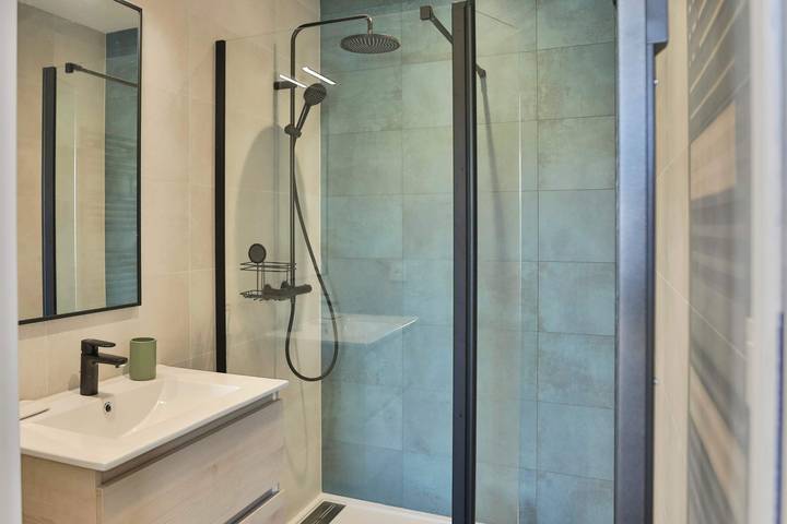 Villa pour 8 personnes, avec piscine et jardin, adapté aux familles aux Les Sables-d'Olonne - 3