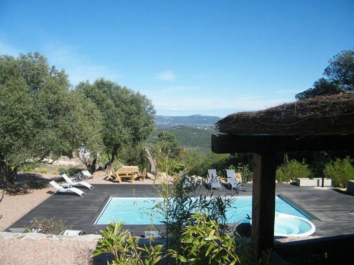 Chambre d’hôte pour 2 personnes, avec vue ainsi que piscine et jardin à Porto-Vecchio - 2