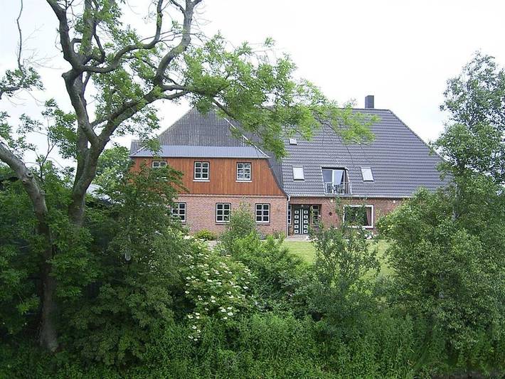 Ferienwohnung für 4 Personen, mit Balkon/Terrasse und Balkon sowie Terrasse und Garten in Tetenbüll