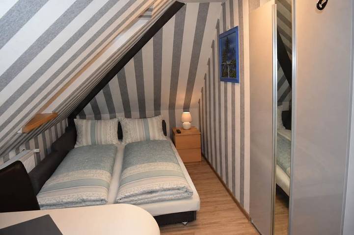 Ganze Wohnung, Ferienwohnung \"Elke\" - bis 8 Personen - großer Balkon - 300 Meter zum See in Müllrose, Schlaubetal