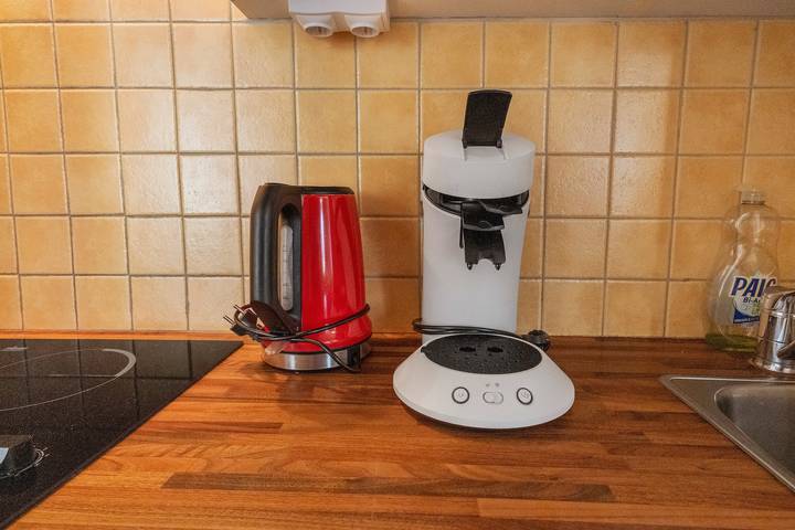 Entire apartment, Apartment 'Liminalis Ax Les Thermes' with Wi-Fi in Ax-les-Thermes, French Pyrenees