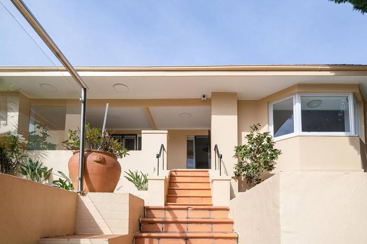 Apartamento de vacaciones para 5 personas, con jardín además de piscina y terraza - 1