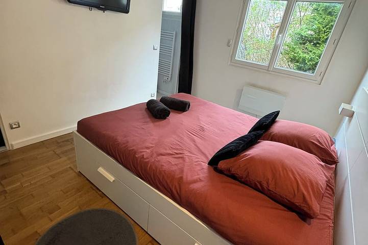 Appartement entier, Superbe studio dans le centre ville de Beauvais. Central tout en étant au calme in Beauvais, Oise