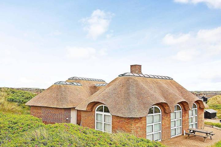 Ferienhaus für 6 Personen, mit Whirlpool und Terrasse sowie Sauna in Houvig