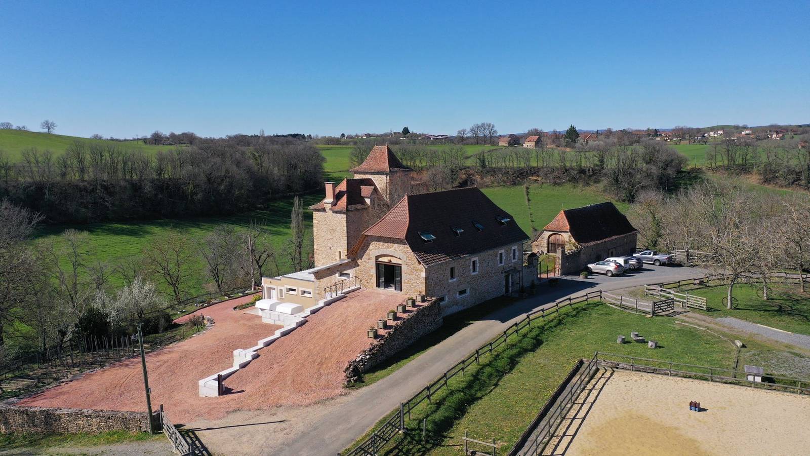 Chambres et table d'hôtes "Les granges de Murel" - Le rendez-vous de l'Amazone in Causse-et-Diège, Aveyron