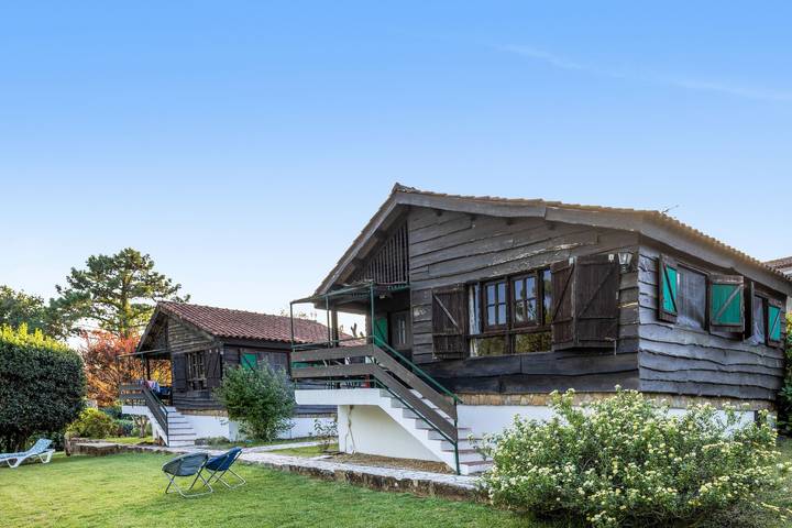 Maison de vacances 'Mino Lodge' avec vue sur les montagnes, piscine partagée et Wi-Fi in O Rosal, Province de Pontevedra