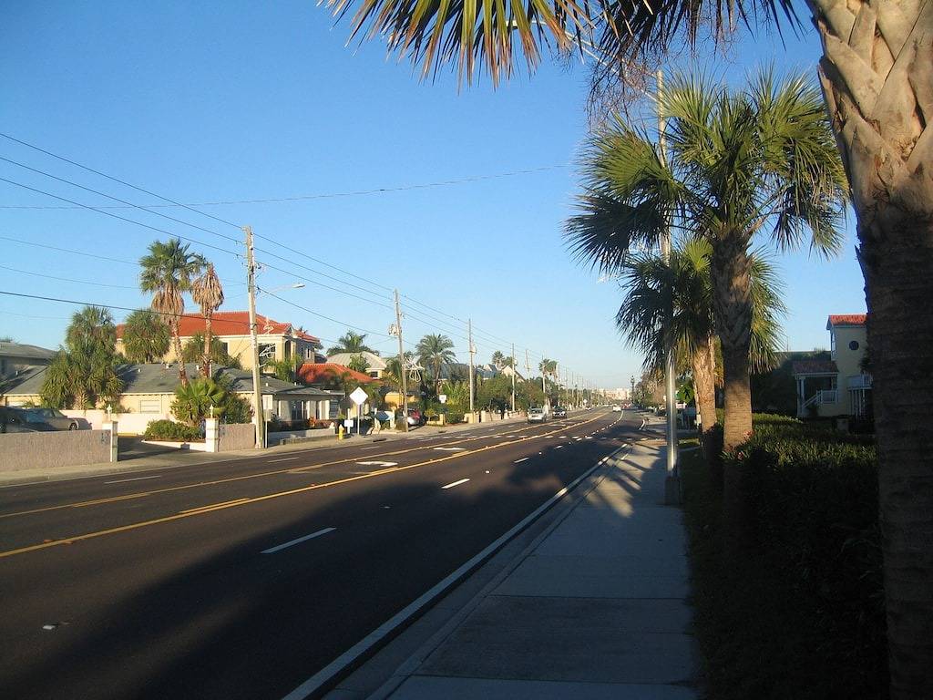 Ganze Wohnung, Strand Getaway Jetzt!Cosy Studio, Sun, Sand, Surf & Save $ 's. Walk 2 Town Pubs Eats. W-Lan in Madeira Beach, Pinellas County