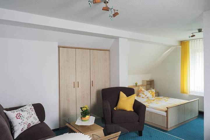 Ganze Wohnung, Schöne ruhig am Wald gel. Fewo, 90qm, im Spreewald, ideal für Fam.u. Freunde in Alt Zauche, Alt Zauche-Wußwerk