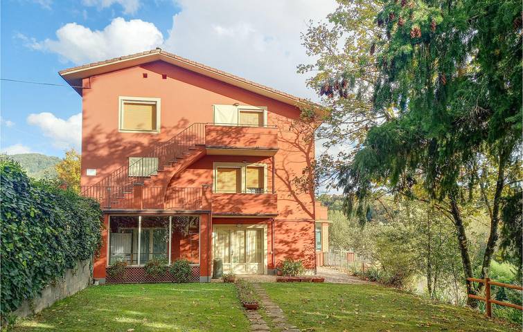 Ferienwohnung für 4 Personen, mit Pool und Garten - 1