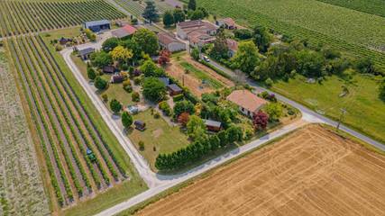 Maison d’hôte pour 2 personnes, avec jardin et jacuzzi dans Réaux-sur-Trèfle