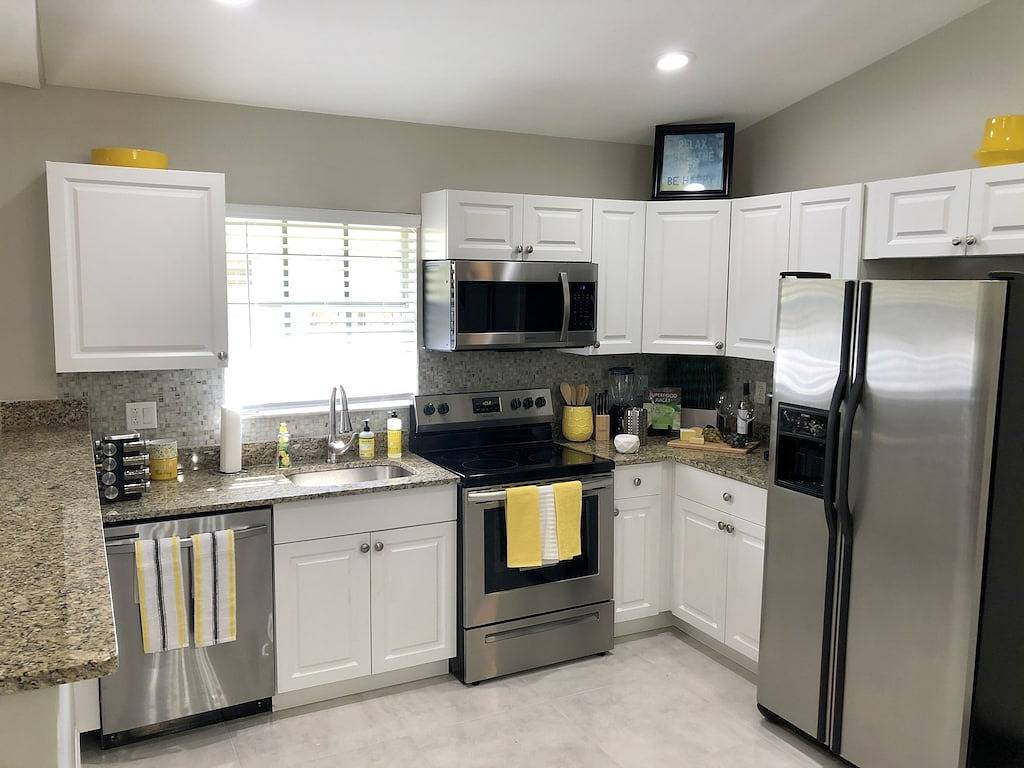 2mins to Downtown Atlantic Avenue/ 3mins to Delray Beach/600Mbps/Bbq/Back Patio in Delray Beach, Palm Beach County