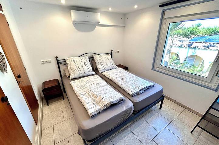 Ganze Wohnung, Dm: Direkt am Strand, Terrasse, Meerblick & Garten in Playa Romàntica, Manacor