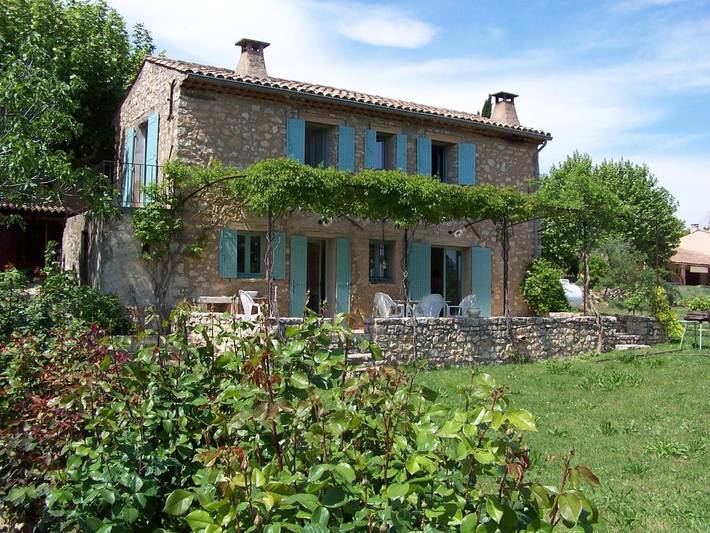 Maison de vacances pour 4 personnes, avec Balcon et Terrasse ainsi que Jardin et Vue à Goult