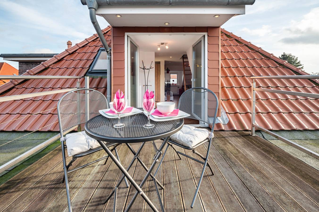 Ganze Wohnung, Ferienwohnung Schacht mit Privatterrasse und Wi-Fi in Wilhelmshaven, Nordseeküste