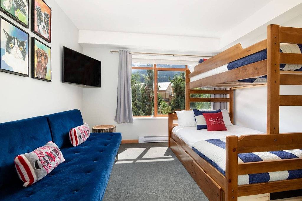 Villa for 7 Guests in Whistler, British Columbia