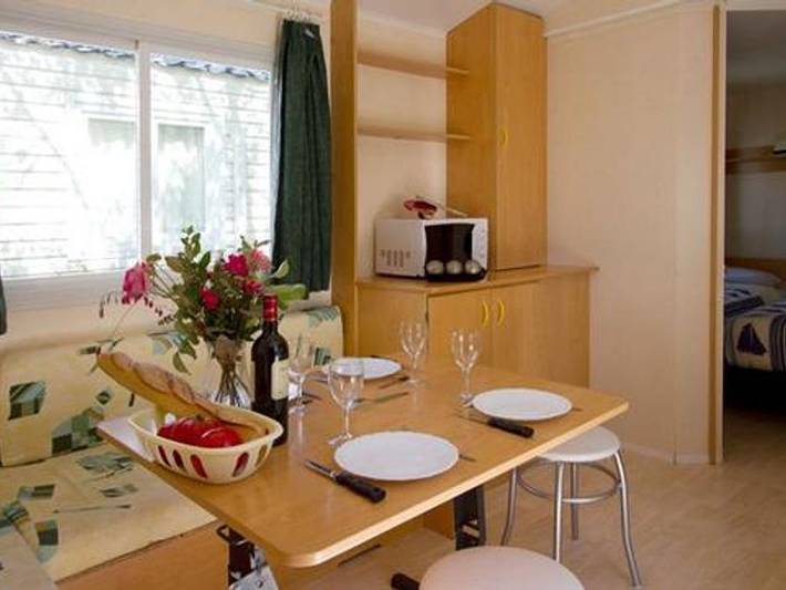 Camping pour 6 personnes, avec sauna et bassin pour enfant en Gironde - 3