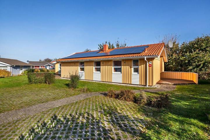 Ferienhaus für 10 Personen, mit Whirlpool und Sauna sowie Terrasse in Grömitz