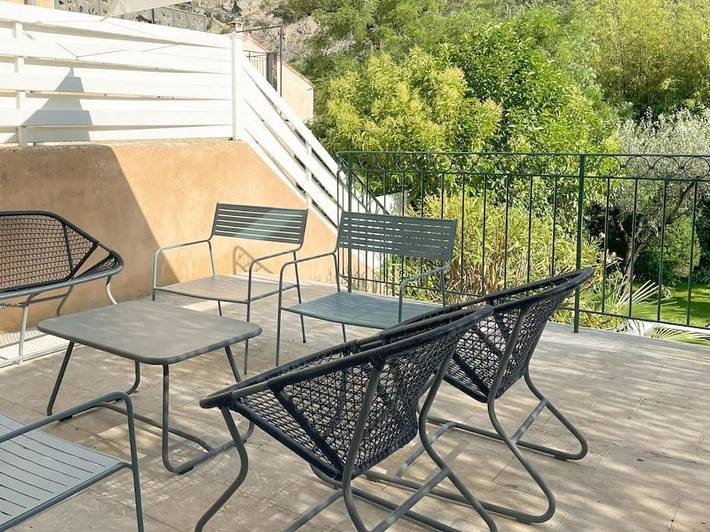 Location de vacances pour 10 personnes, avec vue ainsi que jardin et piscine dans Office De Tourisme De Sederon - 4