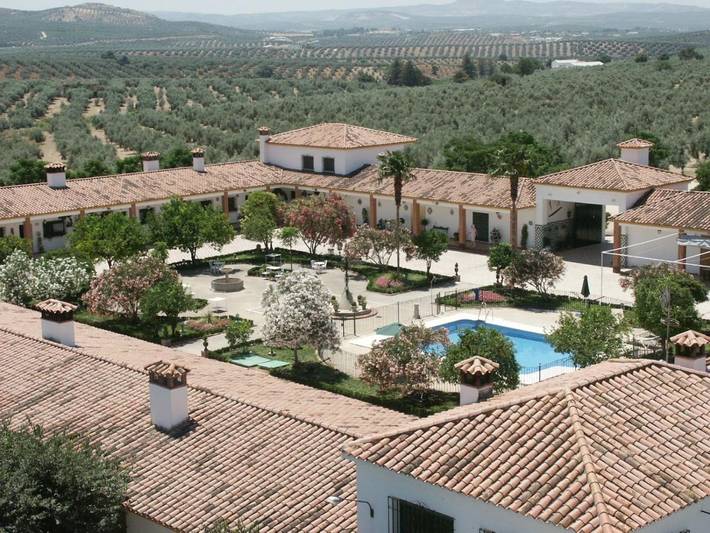 Ferienwohnung für 10 Personen, mit Terrasse und Garten sowie Pool