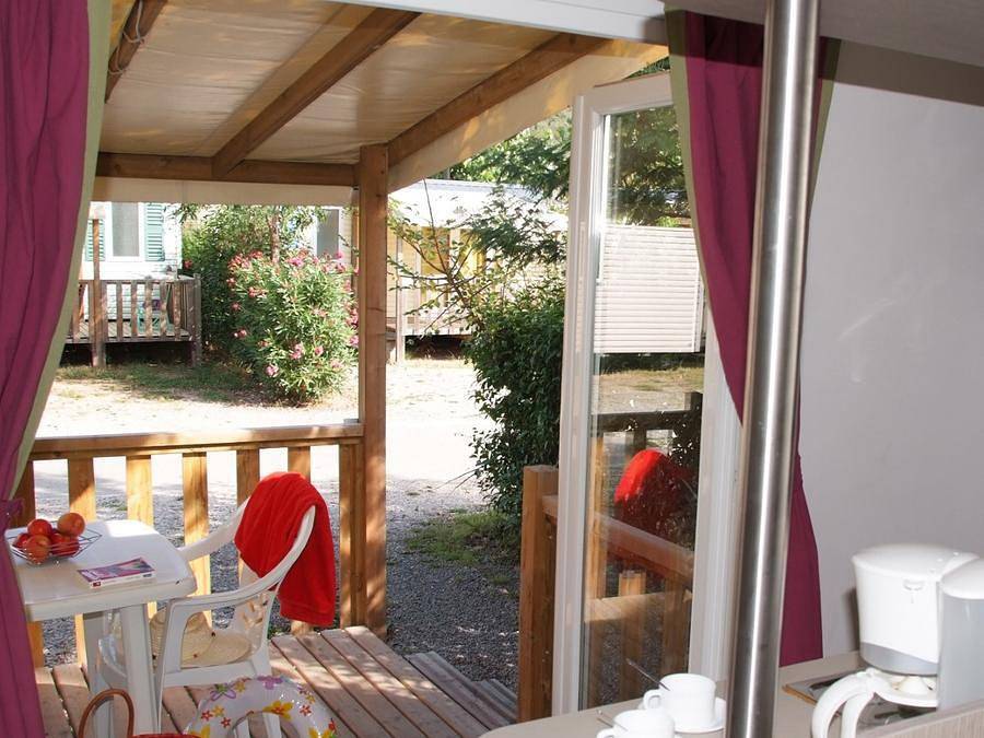 Camping Tikayan la Vallée du Paradis - Stacaravan 4 personen - Idaho Standaard. in Saint-Raphaël, Massif de l'Esterel