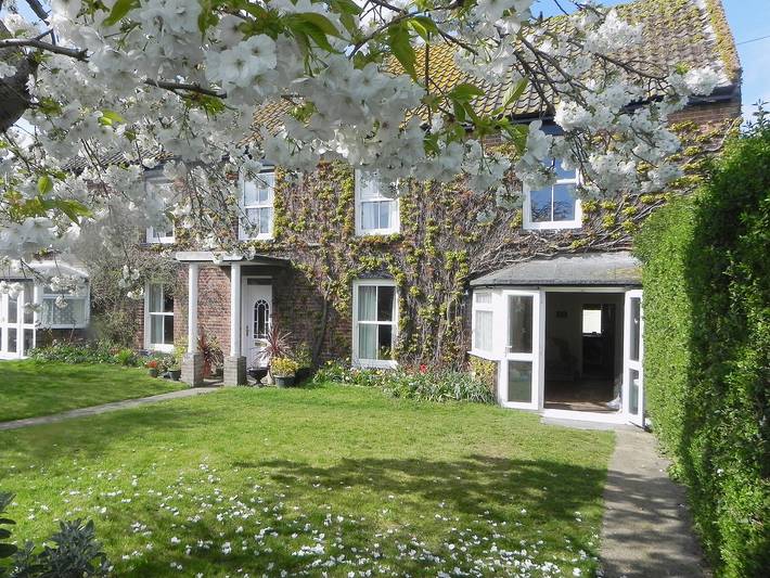 Cottage for 4 people, with garden, with pets in Winterton-on-Sea