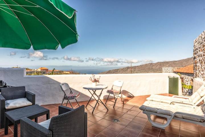 Casa rural para 2 personas, con piscina además de jardín y vistas, Se admiten mascotas en La Palma - 3