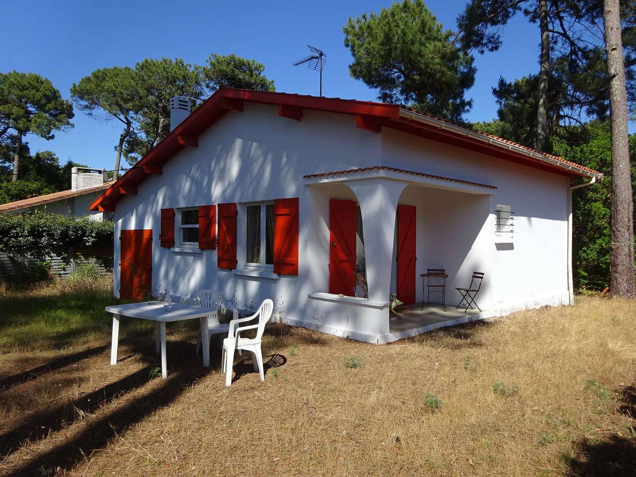 Ganze Ferienwohnung, 65 qm Ferienhaus für höchstens 6 Personen. in Biscarrosse Plage, Biscarrosse